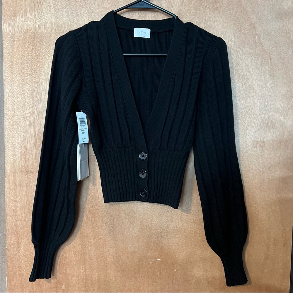Aritzia Wilfred New Plunge Front sweater size XXS
